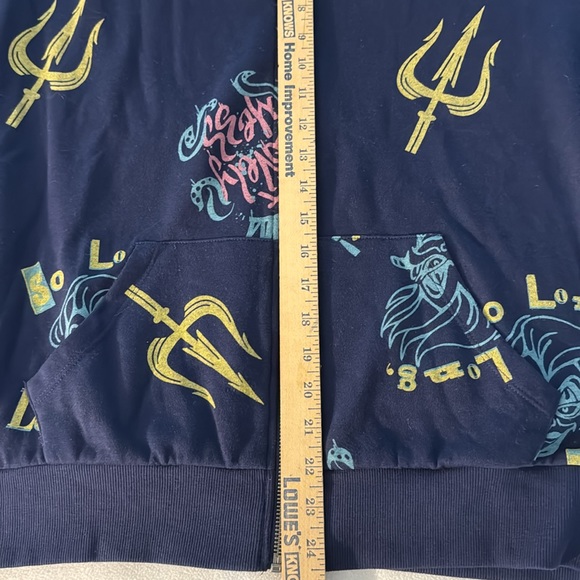 NWT Disney villains light weight sweatshirt. Size 12 - Picture 7 of 9